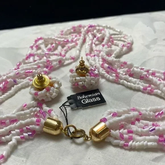 Vintage Pink and White Bohemian Glass MultiStrand Necklace Set NWT - Picture 6 of 15